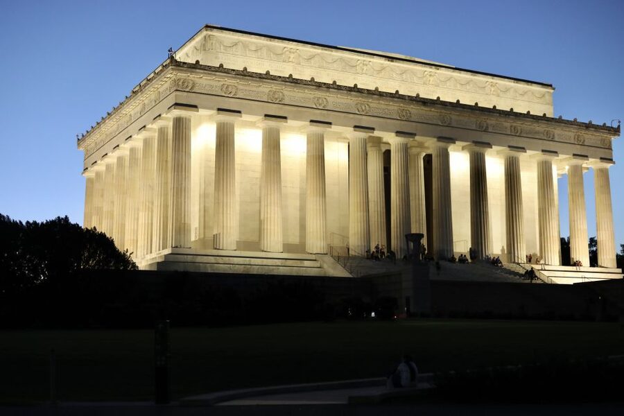 Washington DC: Monuments by Night Bike Tour - Jefferson Memorial: a strong opening view