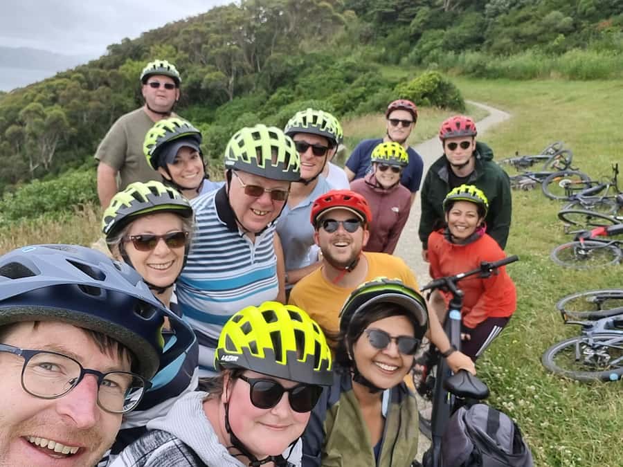 Wellington: Guided Sightseeing Tour by Electric Bike - The café stop: 20 minutes and a useful breather