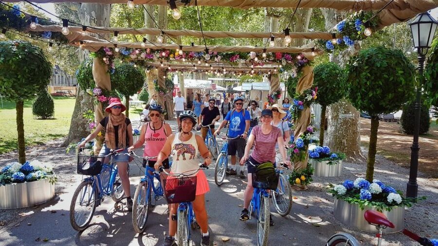 Zagreb: 2.5-Hour Highlights Bike Tour - Key Points Before You Book