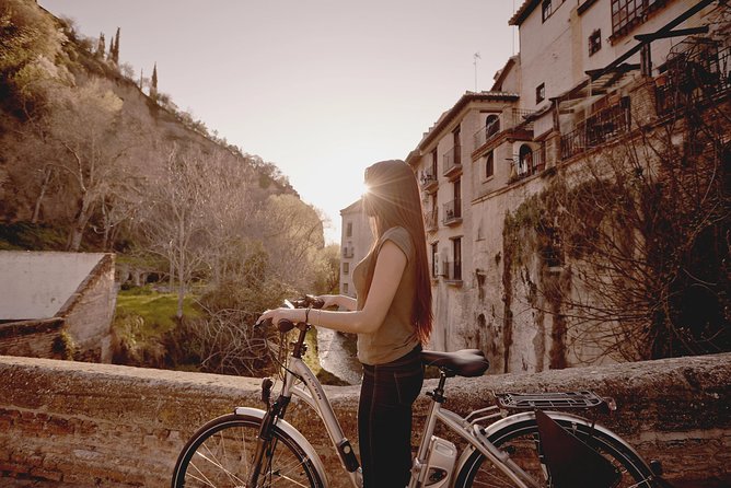 Zooming Through Granada: A Fun-Filled Electric Bike Tour - Mirador de la Lona and the ride back